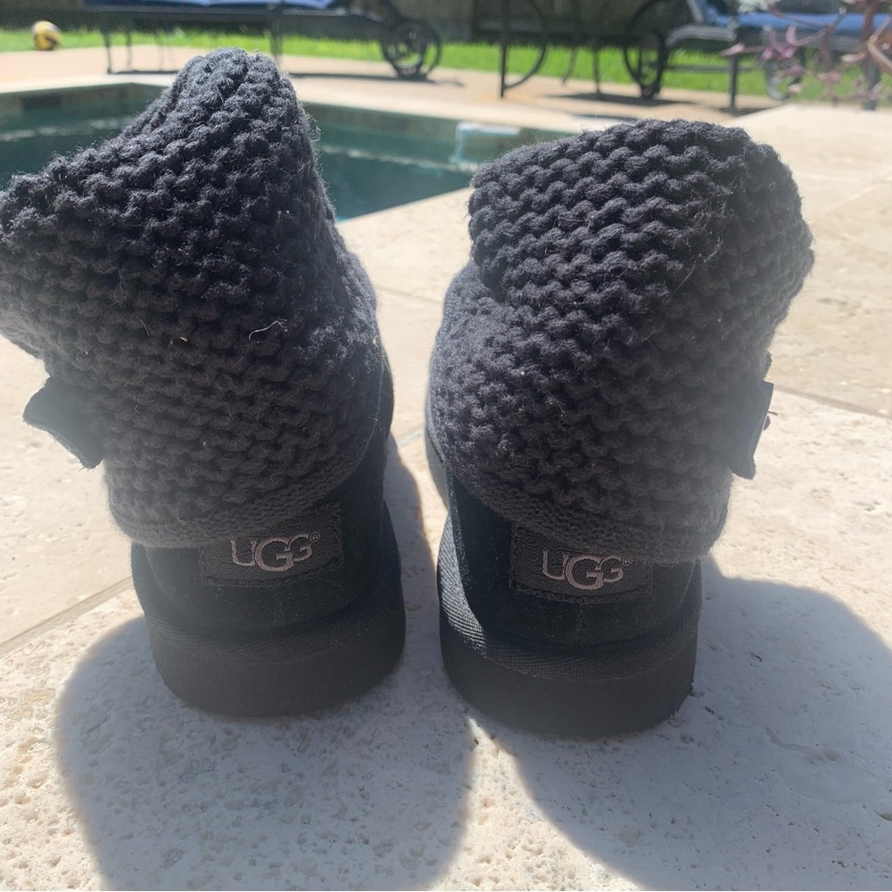 Ugg Black Suede Ankle Boots with Knit Cuffs & Button Sz 4 Kids